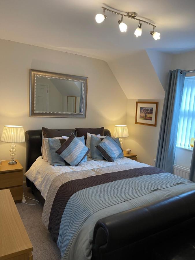 Luxury Portrush Holiday Homes - The Grange, Portrush Sleeps 13 - 6 Bedrooms Exterior foto